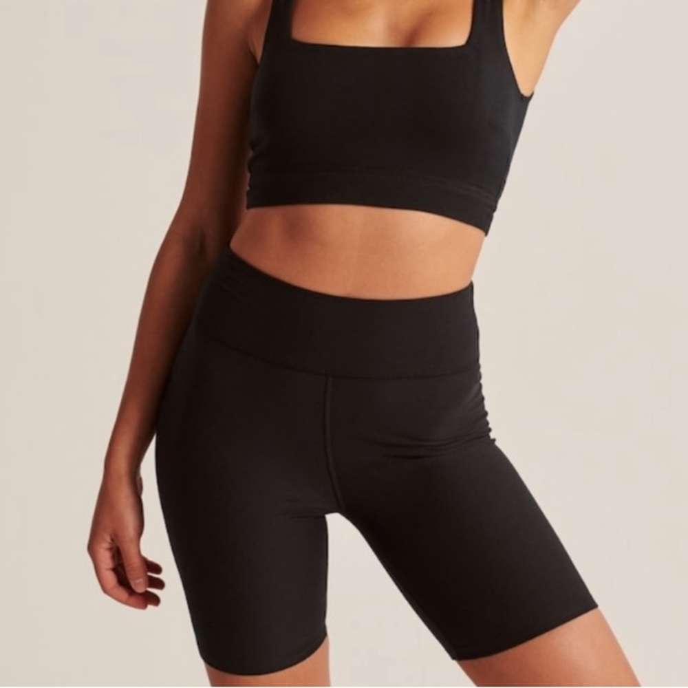 Abercrombie & Fitch 90’s Contour Bike Short